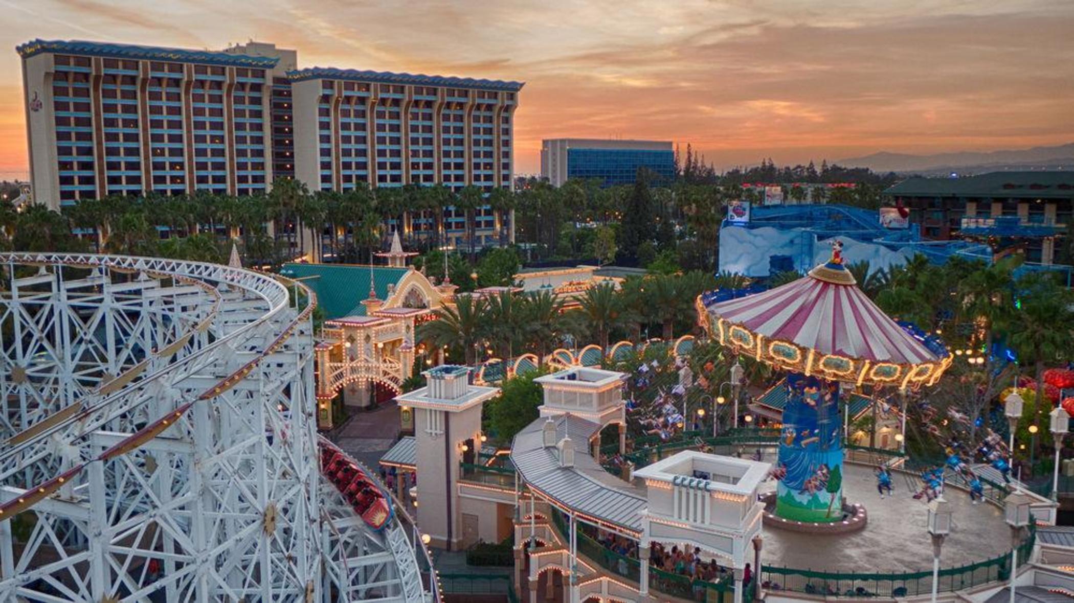 Disney'S Paradise Pier Anaheim Exterior photo
